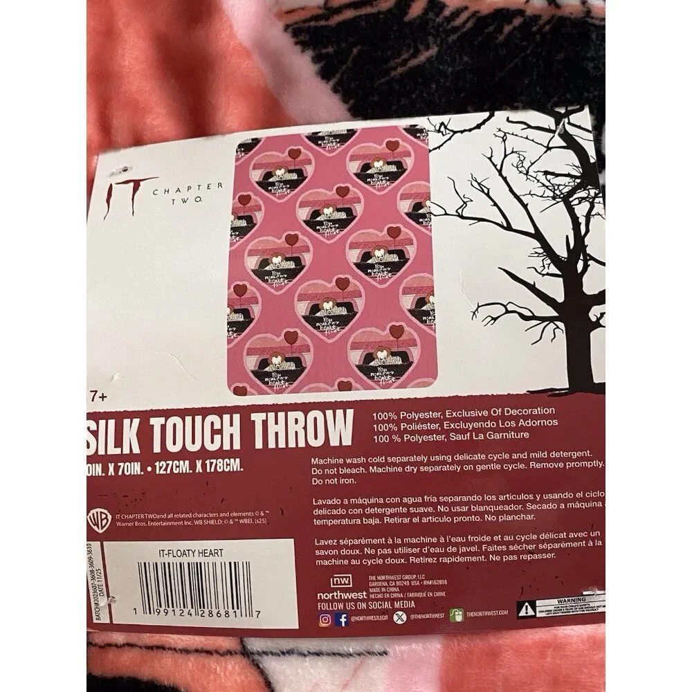 IT Pennywise Soft Plush Throw Blanket You Make My Heart Float‎ 50” X 70” NEW